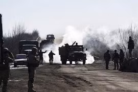 Kiev thất trận, quân nước ngoài kéo đến Ukraine