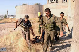 Những khoảnh khắc khủng khiếp trong cuộc chiến địa ngục ở Syria