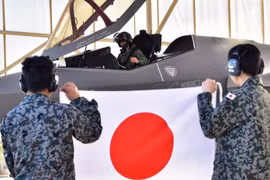 Phi công Nhật Bản trước chuyến bay trên F-35A. Ảnh minh họa: NHK.