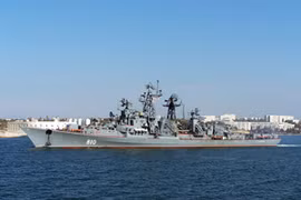 Khinh hạm tên lửa "Smetlivyi" khởi hành từ Sevastopol tới Syria