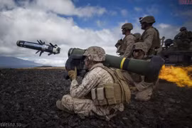 Tên lửa chống tăng có điều khiển FGM-148 Javelin do Mỹ sản xuất