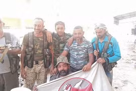 Lực lượng địa phương Syria đầy lùi dân quân người Kurd ở thành phố 