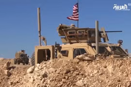 Quân đội Mỹ tiếp tục duy trì sự hiện diên ở Syria bất chấp phản đối - anh minh họa từ video South Front