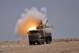Tổ hợp pháo - tên lửa phòng không Pantsir-S1 quân đội Syria - ảnh minh họa Masdar News