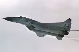 Mỹ rải tờ rơi tuyên bố chuẩn bị tấn công Raqqa