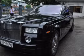 Siêu xe Rolls Royce Phantom do ông Đào Hồng Tuyển ủng hộ. Ảnh Báo Quảng Ninh.