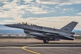 Máy bay F-16 không quân Iraq cất cánh. Minh họa South Front
