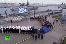 Cuộc diễu hành quân sự của Nga ở Saint-Petersburg