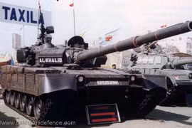 Xe tăng Al-Khalid của Pakistan, còn được gọi là MBT-2000 Trung Quốc. Ảnh: Russian Gazeta.