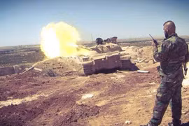 Lực lượng tinh nhuệ Tiger bắt đầu tấn công về hướng Đông Aleppo