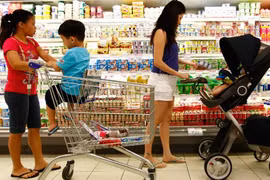 Nielsen: Kênh thương mại truyền thống thống trị ngành hàng tiêu dùng