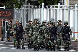 Trung Quốc bắn chết nghi phạm khủng bố ở biên giới với Việt Nam