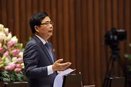 Bộ trưởng Cao Đức Phát trả lời chất vấn sáng nay - Ảnh: Ngọc Thắng