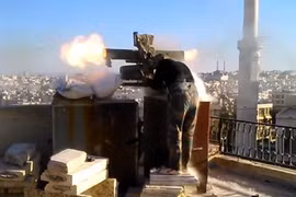 Binh sĩ Syria sử dụng súng chống tăng ATGM trên chiến trường Aleppo