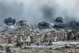 Pháo binh,tên lửa quân đội Syria tấn công trại Yarmouk - ảnh mịnh họa Muraselon