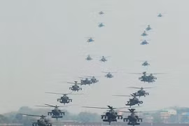 hỏa thuận bán 24 trực thăng Apache cho Qatar là một trong những thỏa thuận bán khí tài quân sự lớn nhất của Mỹ trong năm 2014