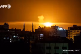 Không quân Isrel không kích Hamas trên dải Gara. Ảnh minh họa ShehabAgency