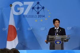 Thủ tướng Nhật Shinzo Abe trong cuộc họp của G7