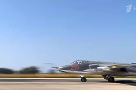 Máy bay và tên lửa hành trình Nga xé nát tinh thần phiến quân Syria