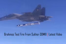 Máy bay tiêm kích đa nhiệm Su-30 MKI phóng tên lửa BrahMos - A. Ảnh video National Defence India