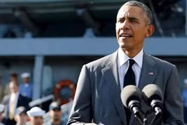 Tổng thống Mỹ Barack Obama phát biểu tại cảng Manila của Philippines ngày 17/11.
