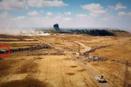 Quân đội Syria tiến công trên chiến trường Daraa. Ảnh minh họa video ANNANews