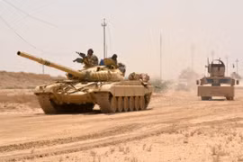 Một đơn vị tăng thiết giáp Iraq đang tiến về hướng thành phố Mosul