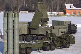 Nga đưa hệ thống tên lửa siêu hiện đại S-400 đến Syria