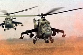 Cận cảnh: Cá sấu bay Mi-24 không kích khủng bố IS trên chiến trường Palmyra