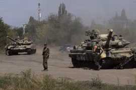 Tăng T-90 Nga ở Syria