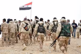 Các binh sĩ quân đội Syria chuẩn bị tấn công Kinsaba, Latakia