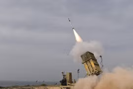 Hệ thống phòng không Vòm Sắt (Iron Dome). Ảnh South Front