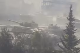 Lực lượng tăng thiết giáp Syria chiến đấu trên chiến trường đô thị Aleppo 