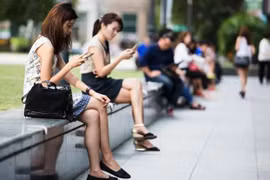 Raffles Place, khu trung tâm thương mại của Singapore. Ảnh CNBC
