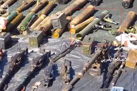 Rất nhiều vũ khí trang bị, do lực lượng kháng chiến Yemen thu giữ từ từ liên minh quân sự do Ả rập Xê út dẫn đầu. Ảnh minh họa South Front