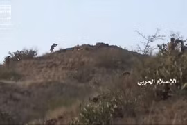 Chiến binh Houthi tiến công trên lãnh thổ Ả rập Xê út. Ảnh minh họa video Yemen Wrath.