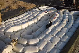 Các dây chuyền thuốc nổ mạnh C4, được sử dụng để quét mìn của Mỹ ở Syria.