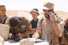 Lực lượng quân tình nguyện Syria, cố vấn quân sự Nga đang xây dựng phương án tác chiến trên chiến trường thị trấn al-Sukhnah