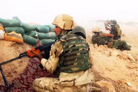 Tướng Iraq: IS vứt vũ khí bỏ chạy, trận chiến Ramadi sắp bắt đầu