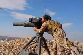 Phiến quân thánh chiến sử dụng tên lửa TOW tấn công quân đội Syria