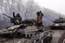 Binh sĩ quân đội Ukraine tại Debaltsevo, vùng Donetsk miền Đông Ukraine ngày 14/2. Ảnh: AFP/TTXVN