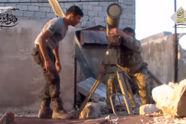 Nhóm Hồi giáo cực đoan sử dụng tên lửa chống tăng tấn công phía quân đội Syria
