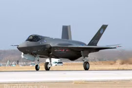 Máy bay tiêm kích đa nhiệm thế hệ 5 F-35 Mỹ