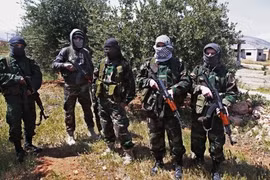 Video: Cận cảnh lực lượng Hezbollah săn đuổi khủng bố