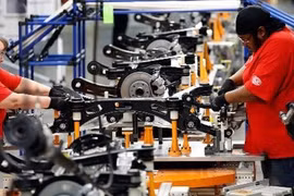 Chuyển giá phụ tùng ô tô, lãnh đạo Hitachi đi… tù