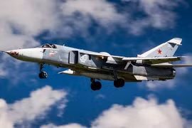 Máy bay ném bom Su-24 mang theo bom cassette diệt tăng thiết giáp ở Syria. Ảnh minh họa Russian Gazeta
