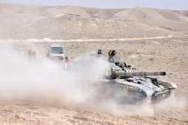 Quân đội Syria tấn công trên vùng sa mạc tỉnh Homs