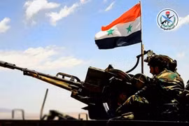 Binh sĩ quân đội Syria trên đường tiến công về ngoài ô Deir Ezzor - ảnh minh họa Masdar News