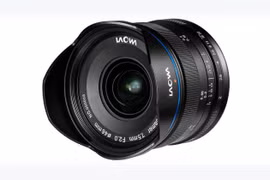 Theo PetaPixel, với độ dài tiêu cự 7.5mm, ống kính này cho góc nhìn đến 110 độ, hoàn toàn phù hợp cho việc chụp ảnh thiên văn, phong cảnh hay các trường hợp ánh sáng yếu.