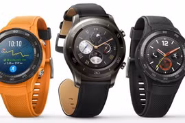 Để đáp ứng nhu cầu đa dạng của người dùng, Huawei Watch 2 được ra mắt với 2 phiên bản: phiên bản thường với thiết kế thể thao và phiên bản Classic mang phong cách cổ điển, sang trọng. Bên cạnh 2 phiên bản trên, Huawei Watch 2 còn có thêm 1 phiên bản đặc b